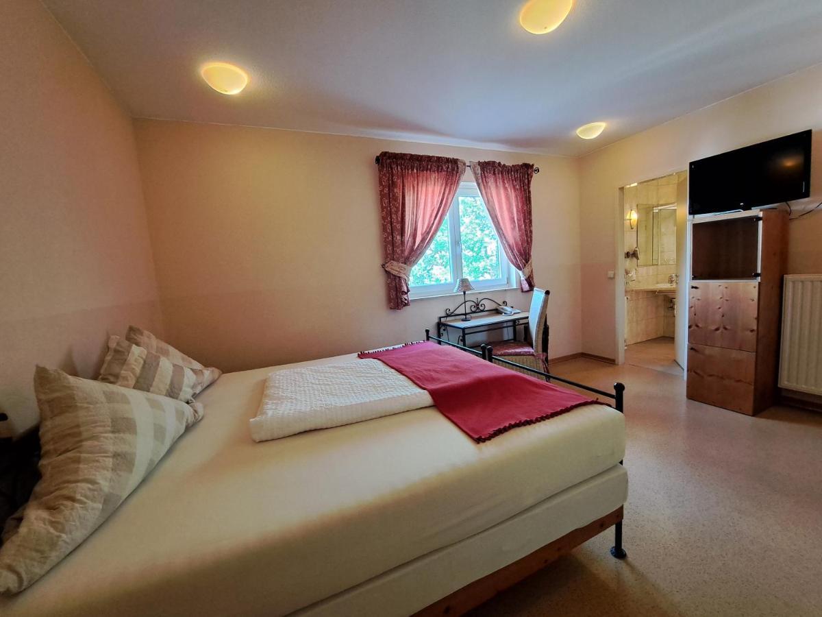 Mediterran Hotel Juwel Karlstein am Main Ngoại thất bức ảnh
