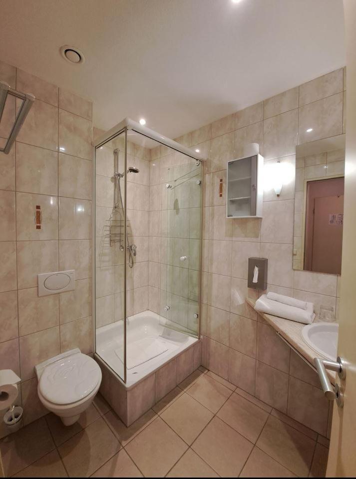 Mediterran Hotel Juwel Karlstein am Main Ngoại thất bức ảnh